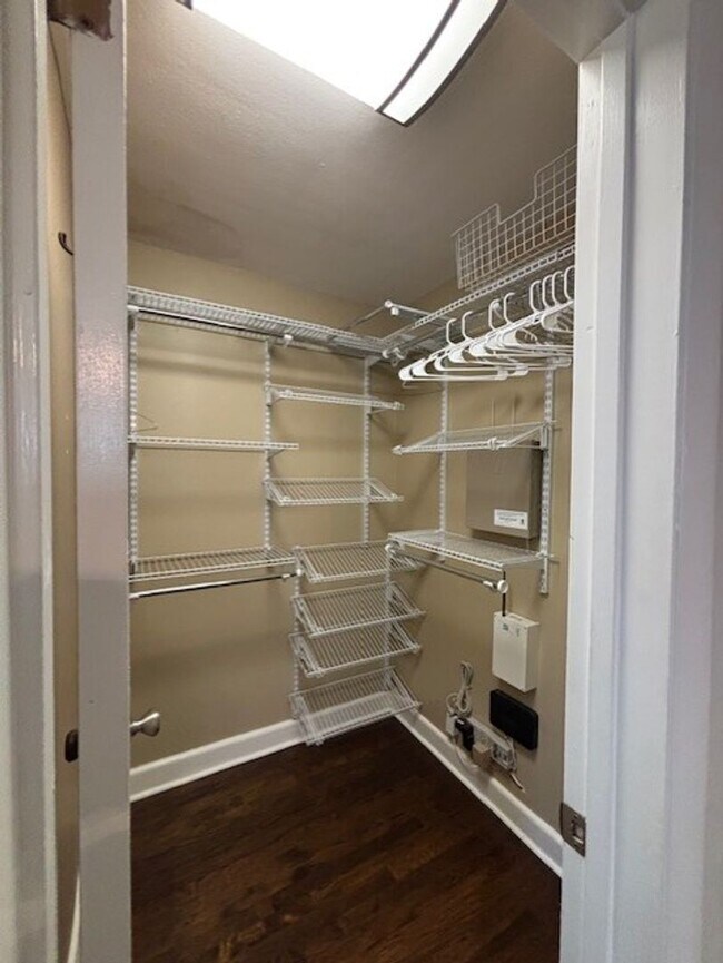 Building Photo - Cape Story by the Sea