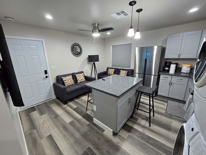 Building Photo - 4239 Montalvo St