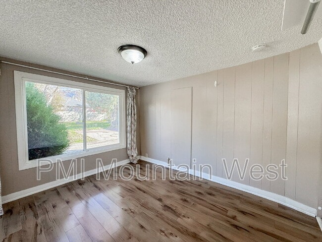 Building Photo - 3515 S 2300 E