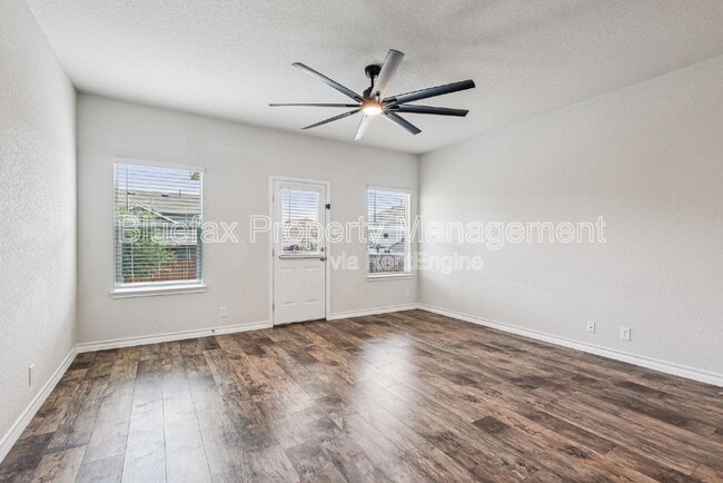 Building Photo - 4712 Paluxy Trl