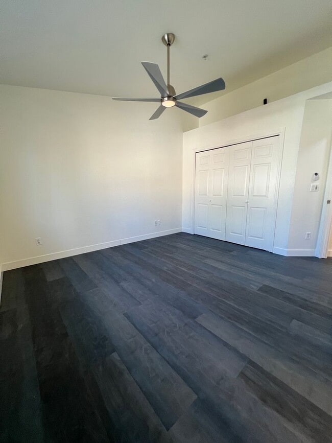Building Photo - 437 Harris Ln