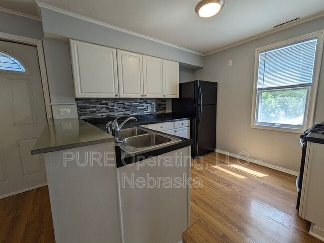 Building Photo - 1115 William St