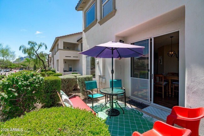Building Photo - 9750 N Monterey Dr
