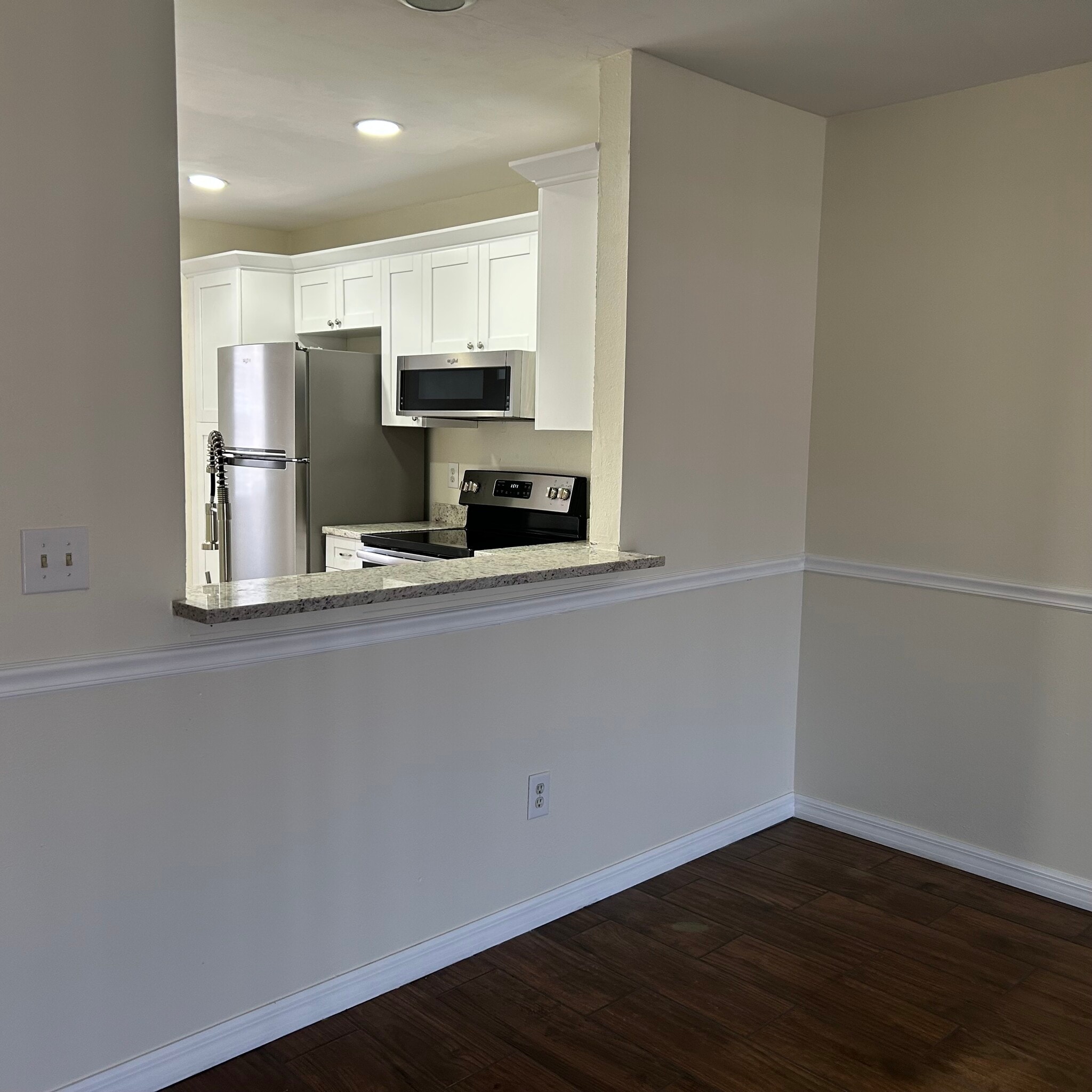 Building Photo - 12702 Raeburn Way