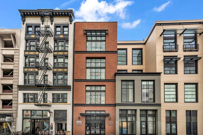 Building Photo - 181 O'Farrell St