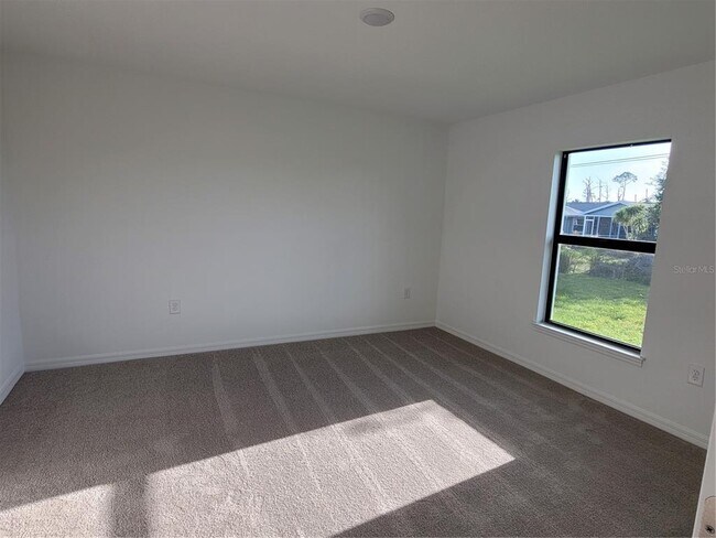 Building Photo - 6305 Shaw St