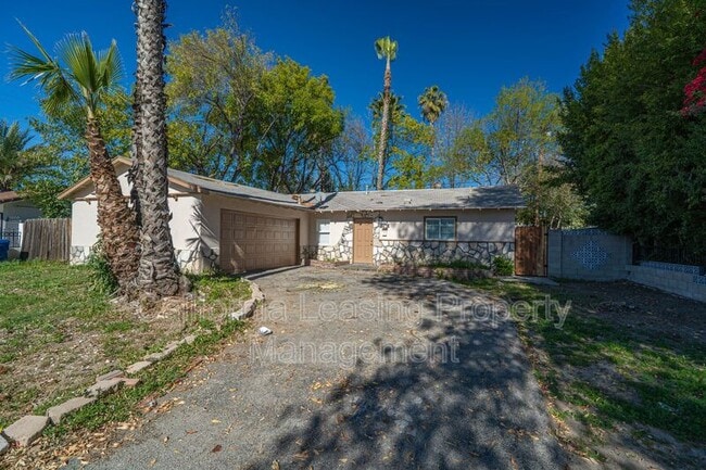 Building Photo - 20865 Burbank Blvd