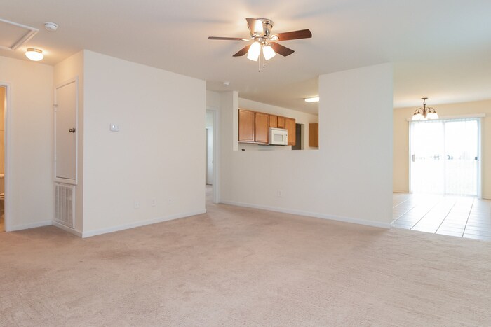 Building Photo - 138 Wethersfield Dr