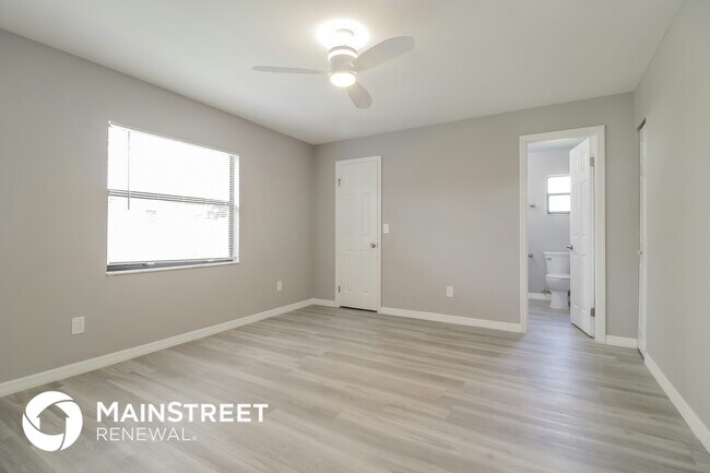 Building Photo - 1728 Victory Palm Dr