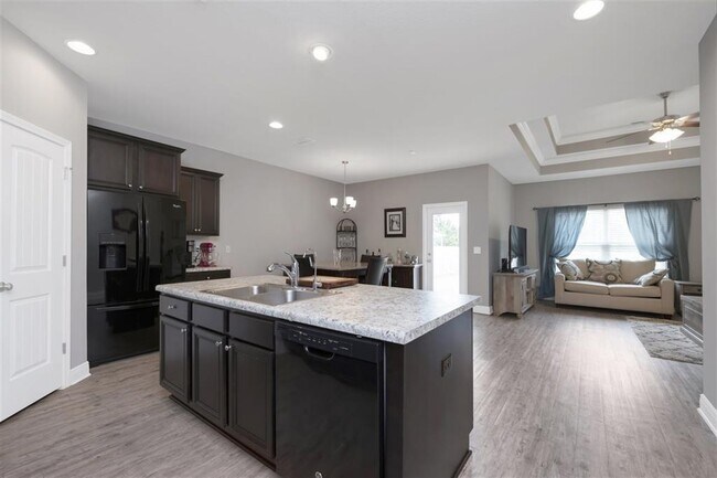 Building Photo - 8605 Bucklebury Dr