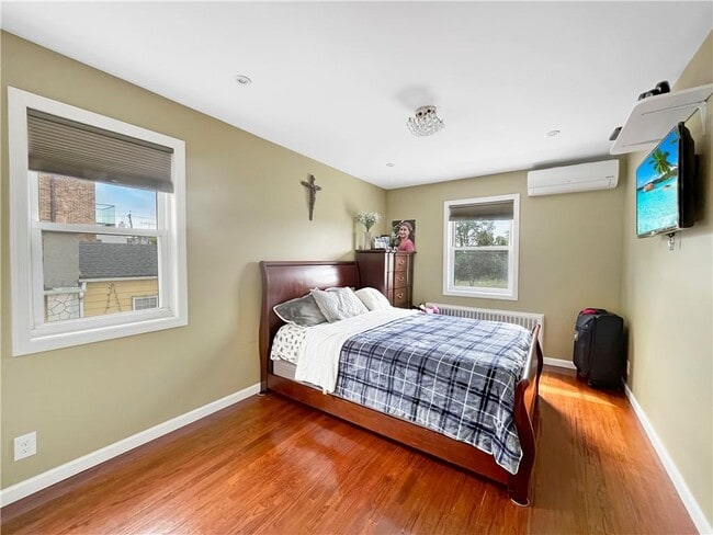 Building Photo - 226 Avenue Z
