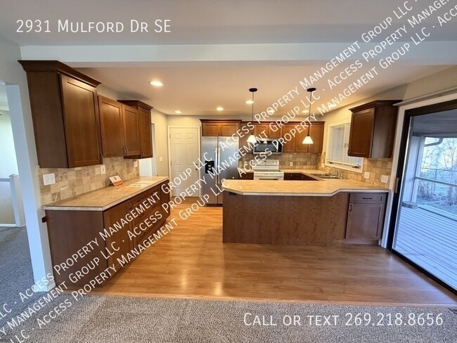 Building Photo - 2931 Mulford Dr SE