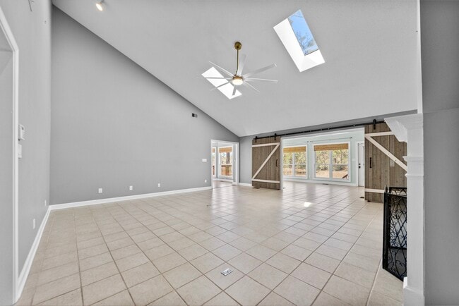 Building Photo - 1062 Conley Cir