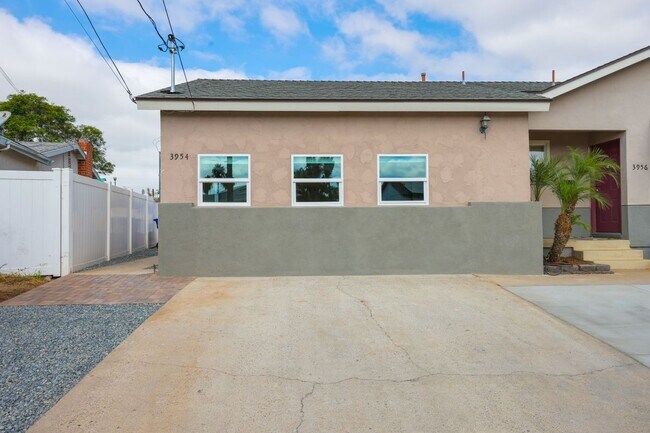 Building Photo - 3954 Armstrong St