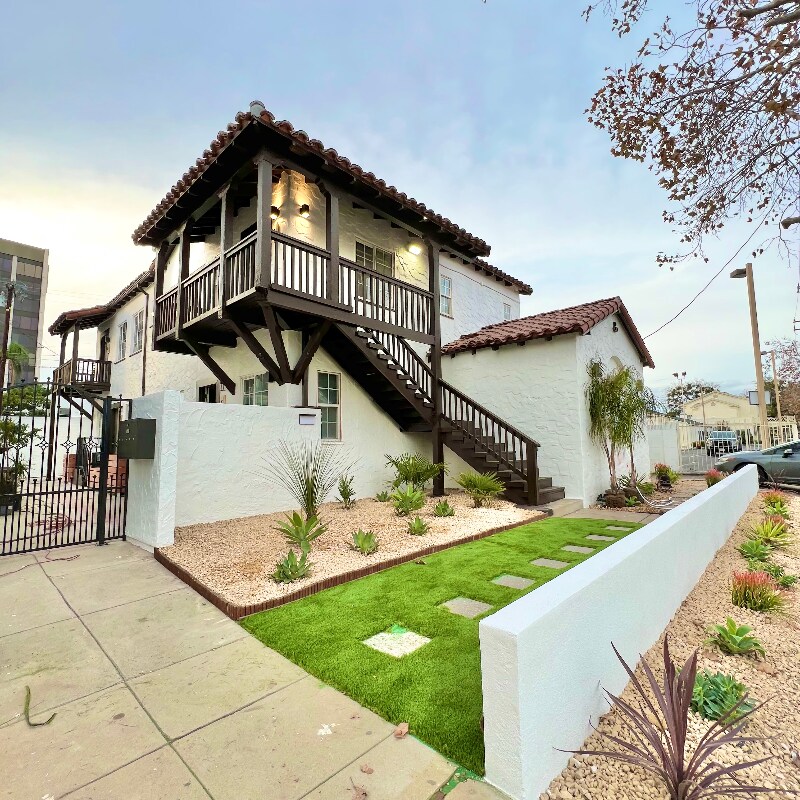 Building Photo - 1524 N Sycamore St