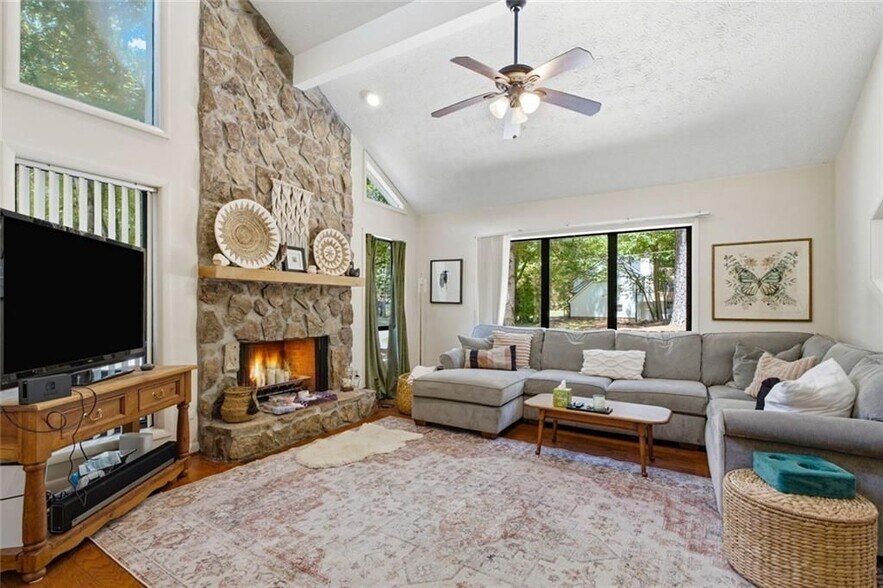 Building Photo - 505 Summerhill Pl
