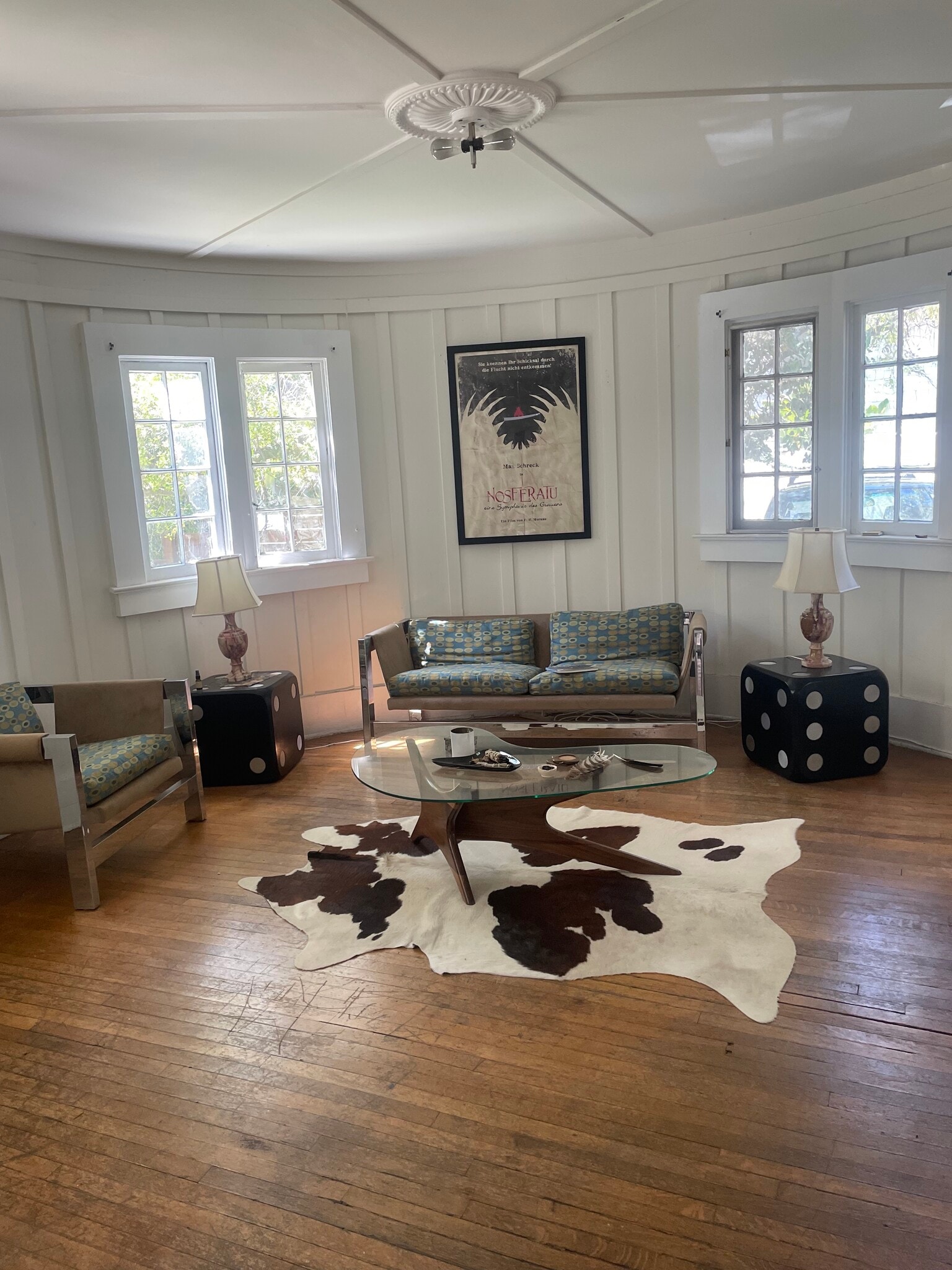 Building Photo - 8337 Lookout Mountain Ave