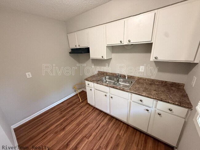 Building Photo - 1778 Brown Ave