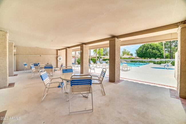 Building Photo - 8161 E Del Cuarzo Dr