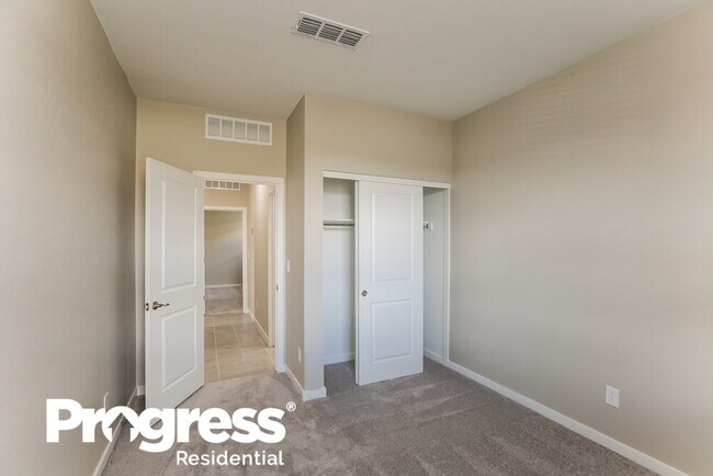 Building Photo - 4732 S 69th Ave