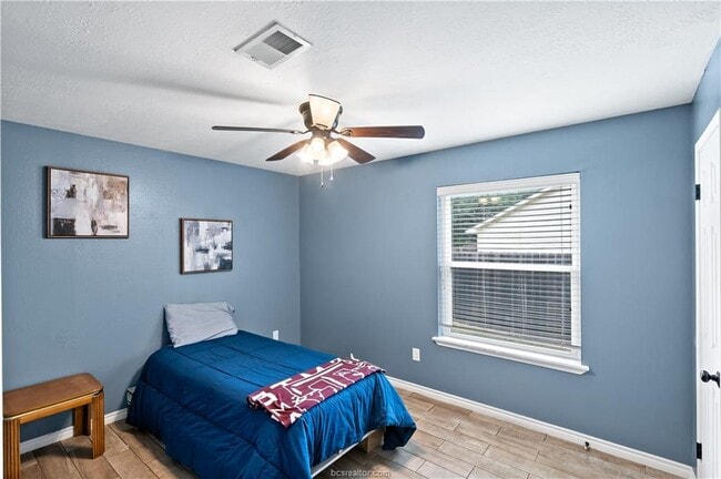 Building Photo - 2810 Forest Bend Dr