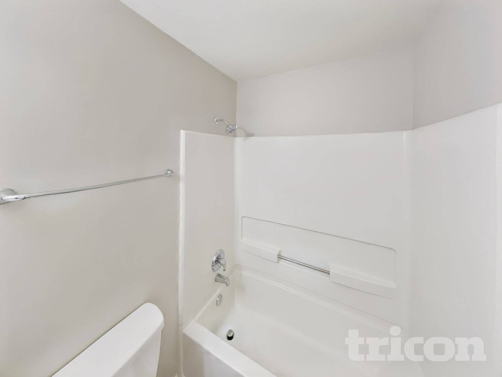 Building Photo - 301 Bedford Park Dr