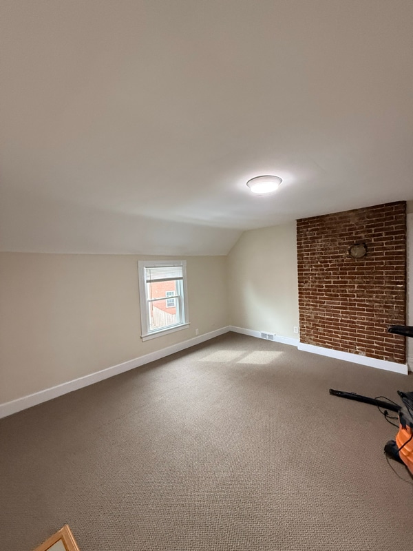 Building Photo - 217 Norbourne Blvd