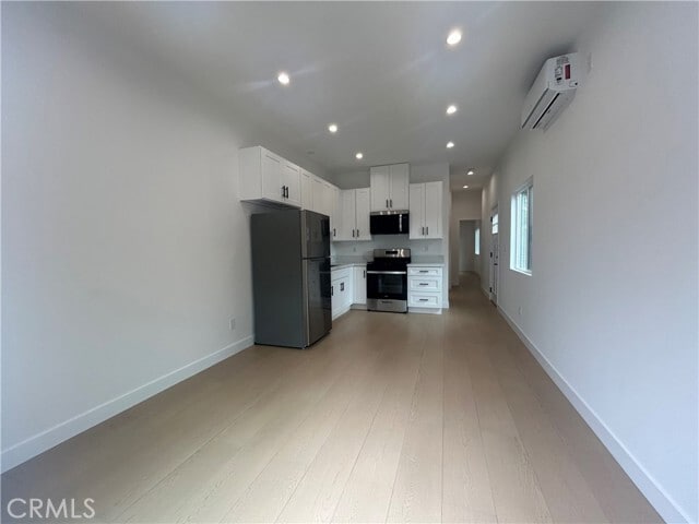 Building Photo - 11052 Emelita St