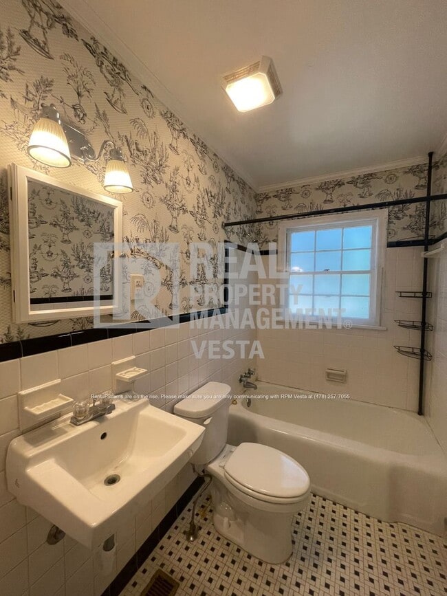Building Photo - 748 Wimbish Rd