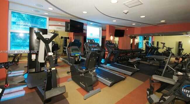 Building Photo - 9172 Collins Ave