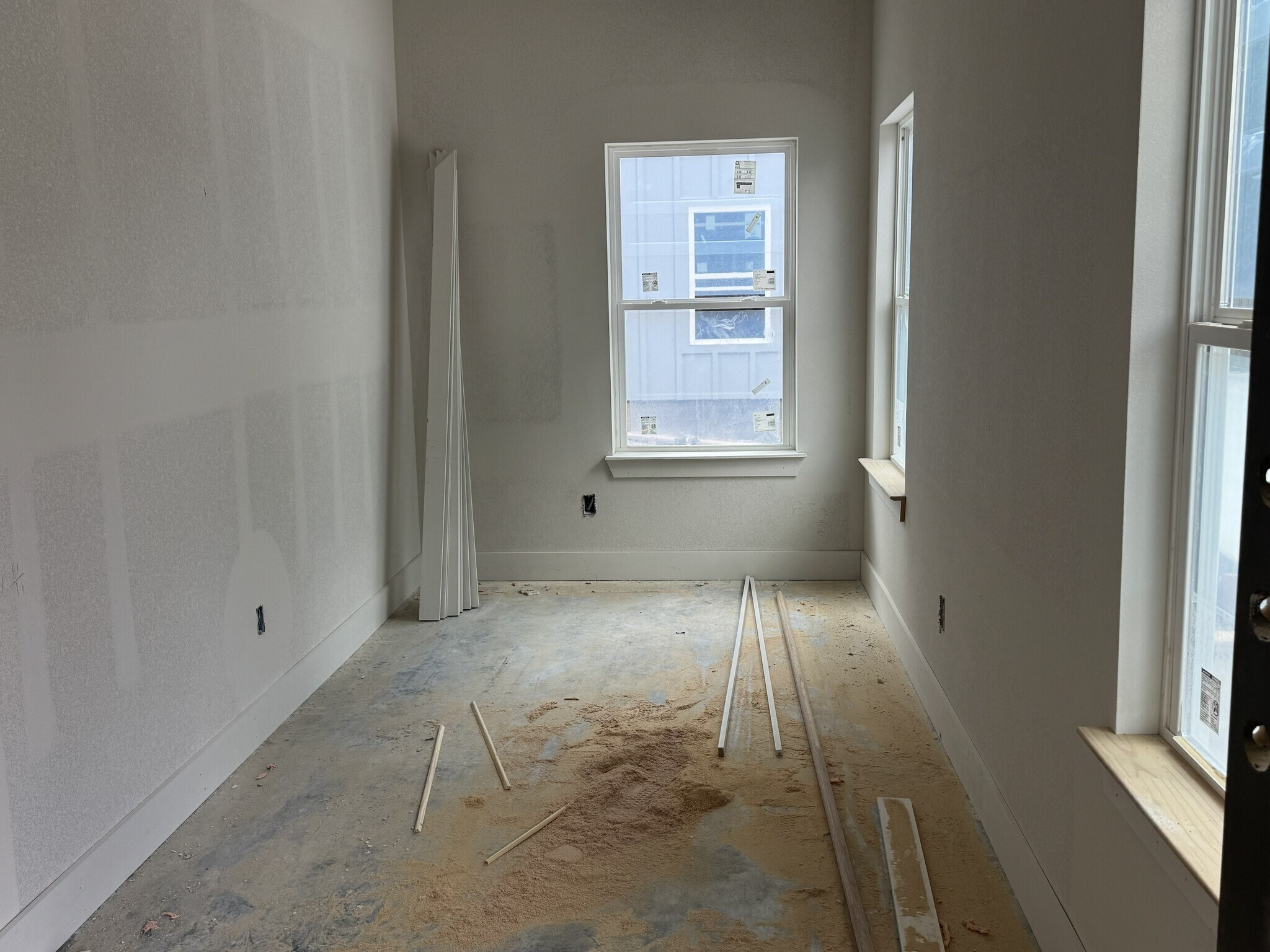 Building Photo - 215B Richards St