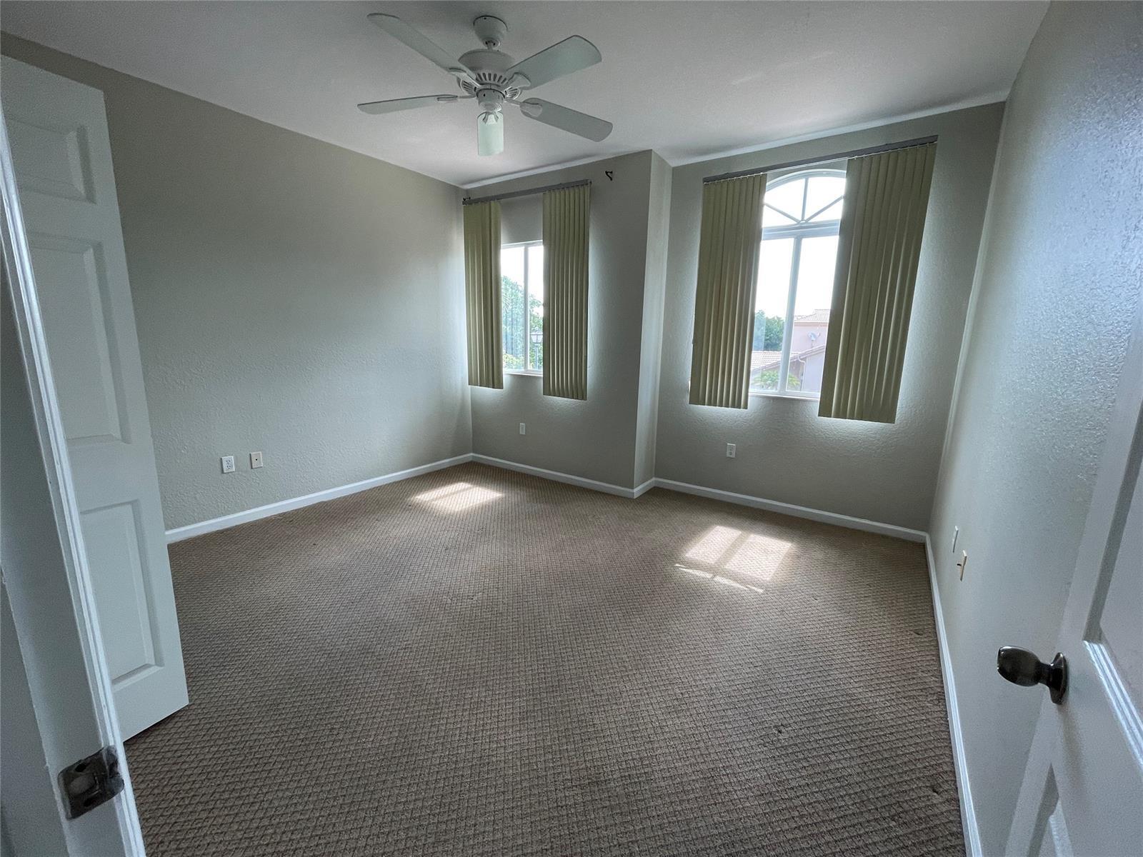 Building Photo - 5031 Madison Lakes Cir W