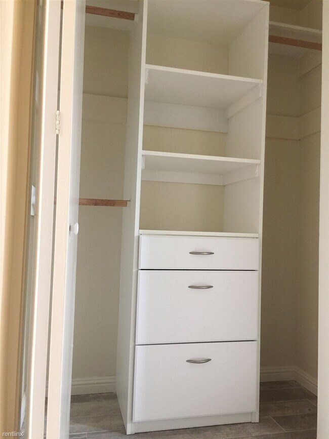 Building Photo - Studio, 1 bath House - 16845 S. Pacific