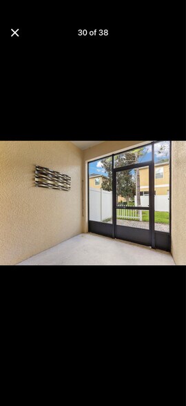 Building Photo - 14235 Desert Haven St