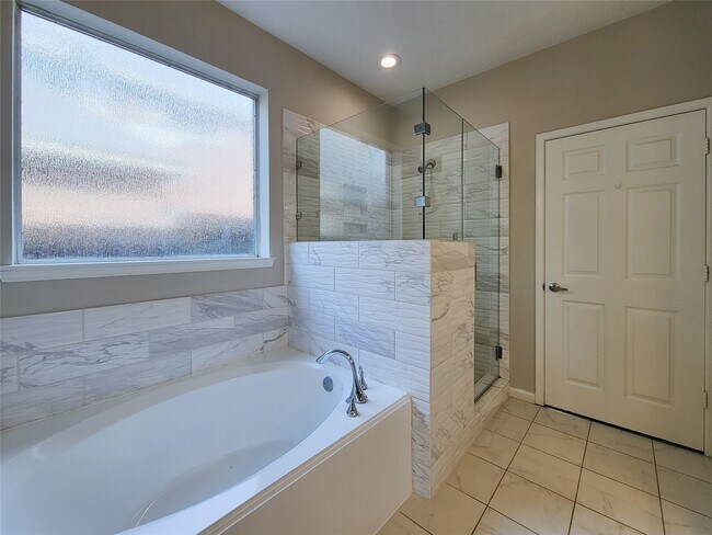 Building Photo - 31406 Capella Cir