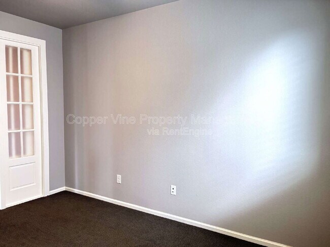 Building Photo - 16976 W 85th Ln