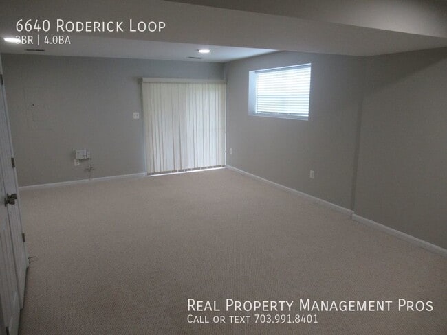 Building Photo - 6640 Roderick Loop