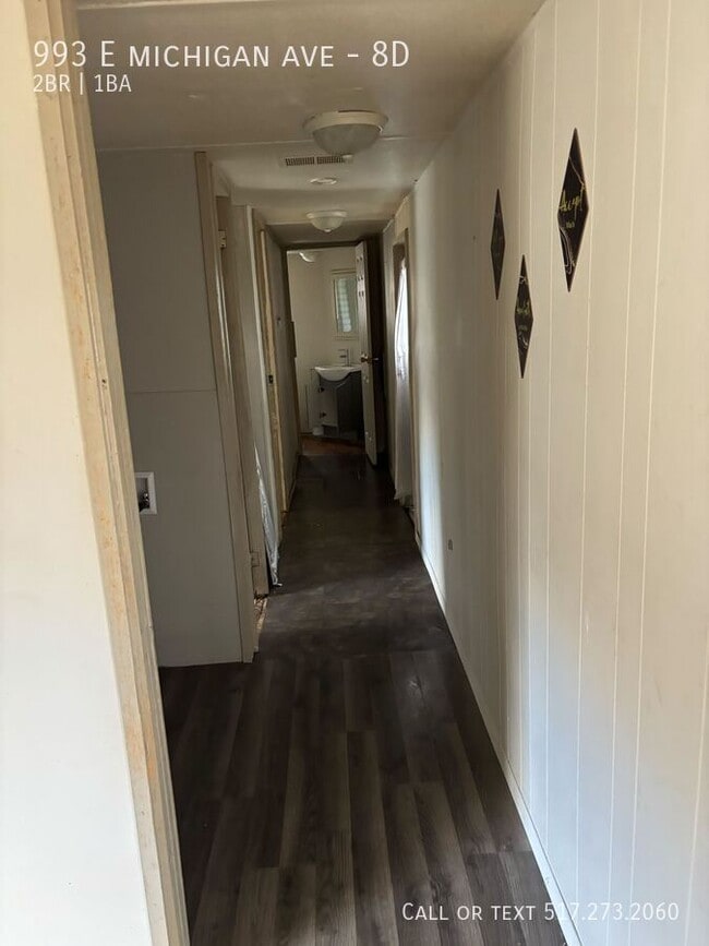 Building Photo - 993 E Michigan Ave