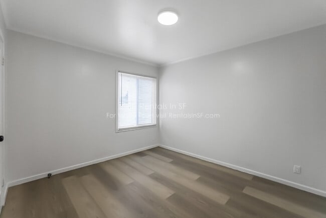 Building Photo - 1714 44th Ave