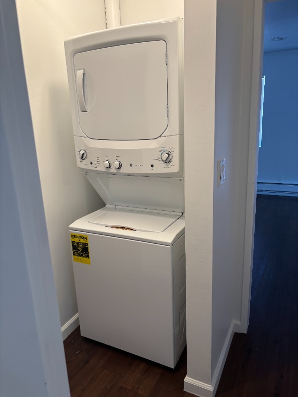 Building Photo - 14718 Magnolia Blvd