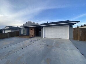 Building Photo - 1810 Thelborn Way