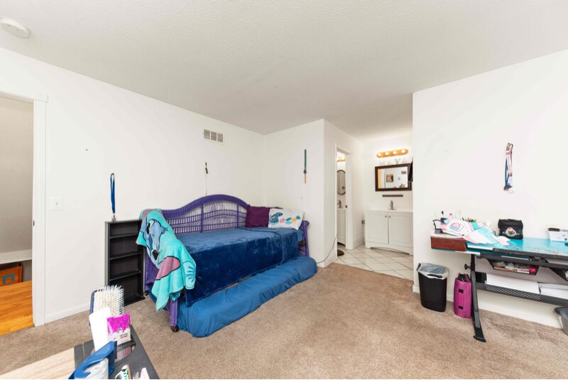 Building Photo - 1051 Crisfield Dr