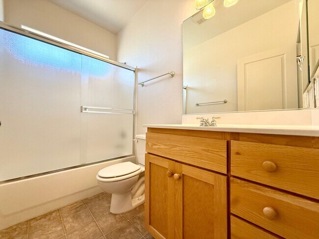 Building Photo - Great home in 55+ community