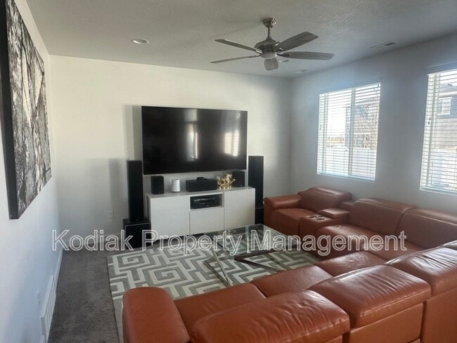 Building Photo - 3656 S Kite St