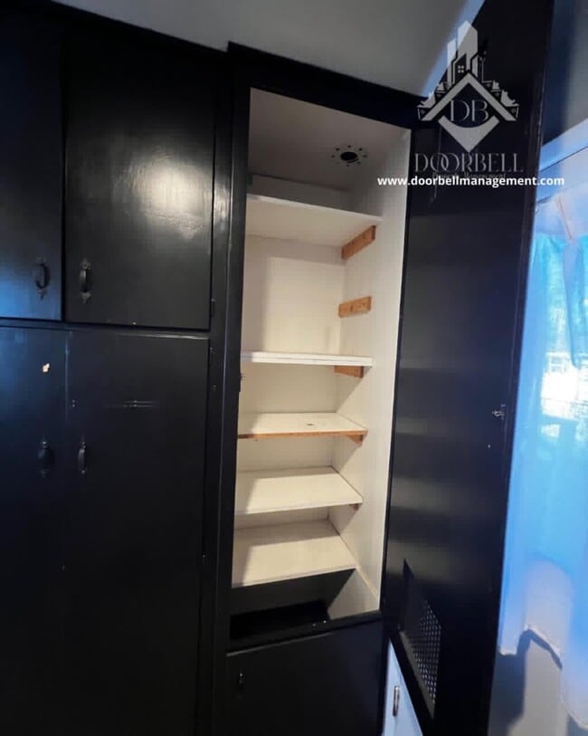 Building Photo - 956 W Harvard Pl