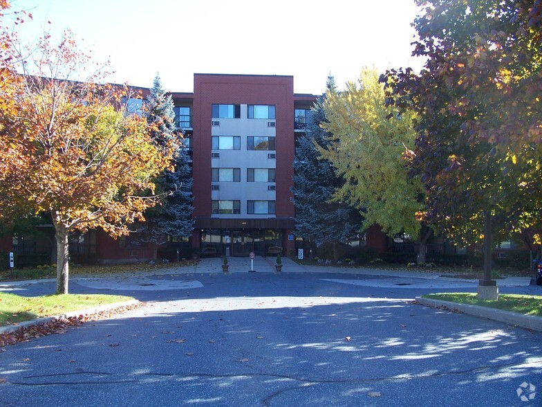 Primary Photo - Plantation Towers