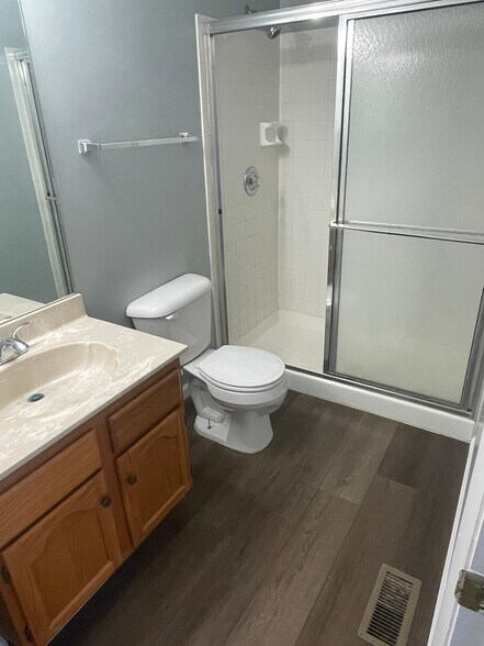 Building Photo - 9525 Colegate Way