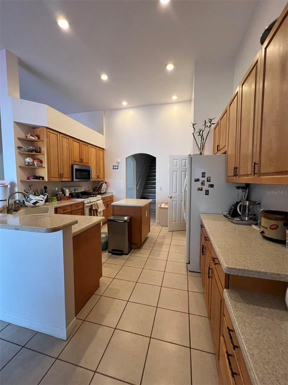 Building Photo - 10209 Shadow Branch Dr