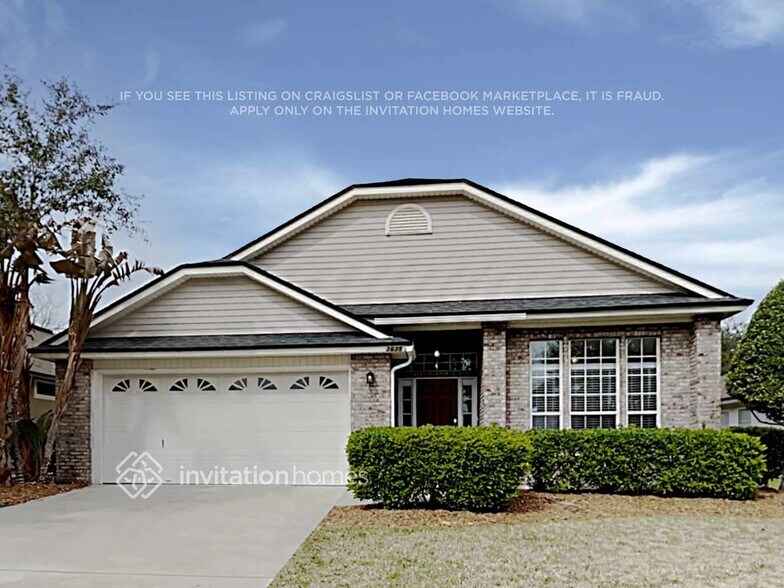 Primary Photo - 3635 Live Oak Hollow Dr