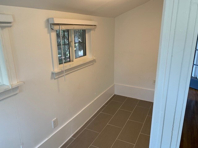 bedroom - 4308 Lockwood Ave